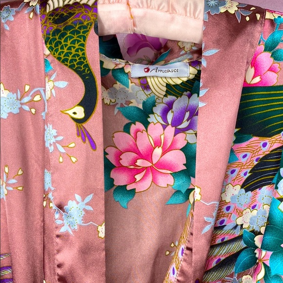 Luxurious Floral Satin Robe - Picture 8 of 11